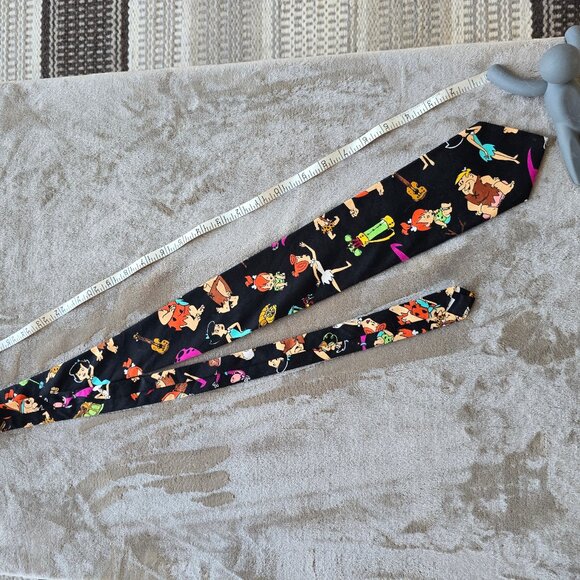 Flinstone theme tie. Have a yaba-doo time. Great conversation piece - Picture 6 of 7